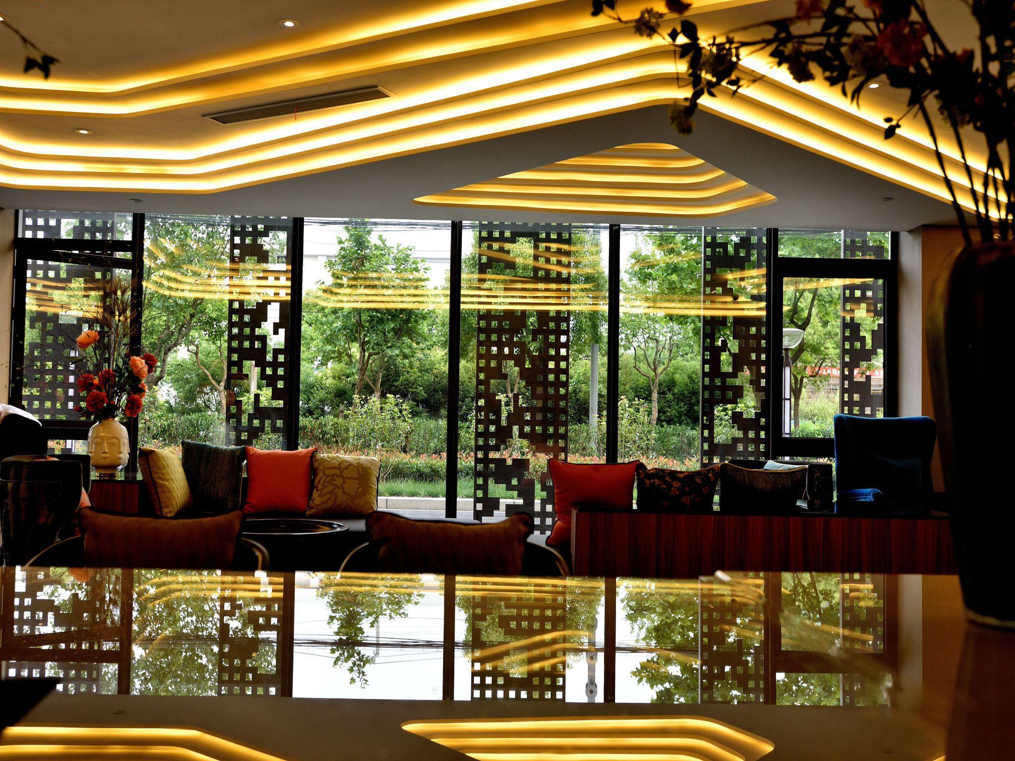 Shanghai-Deco Hotel-Free Shuttle Bus To Pudong Airport And Disneyland Extérieur photo