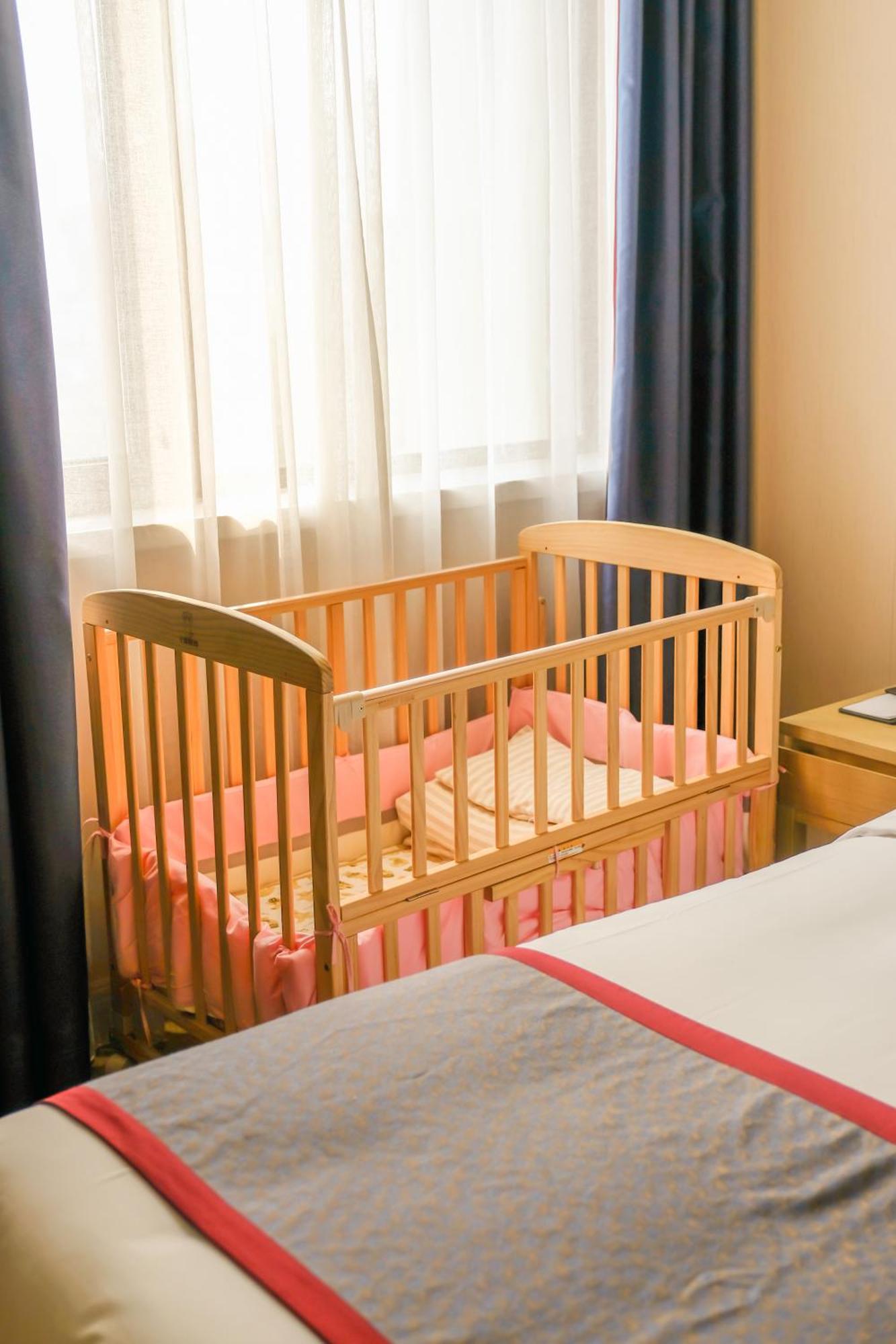 Shanghai-Deco Hotel-Free Shuttle Bus To Pudong Airport And Disneyland Extérieur photo