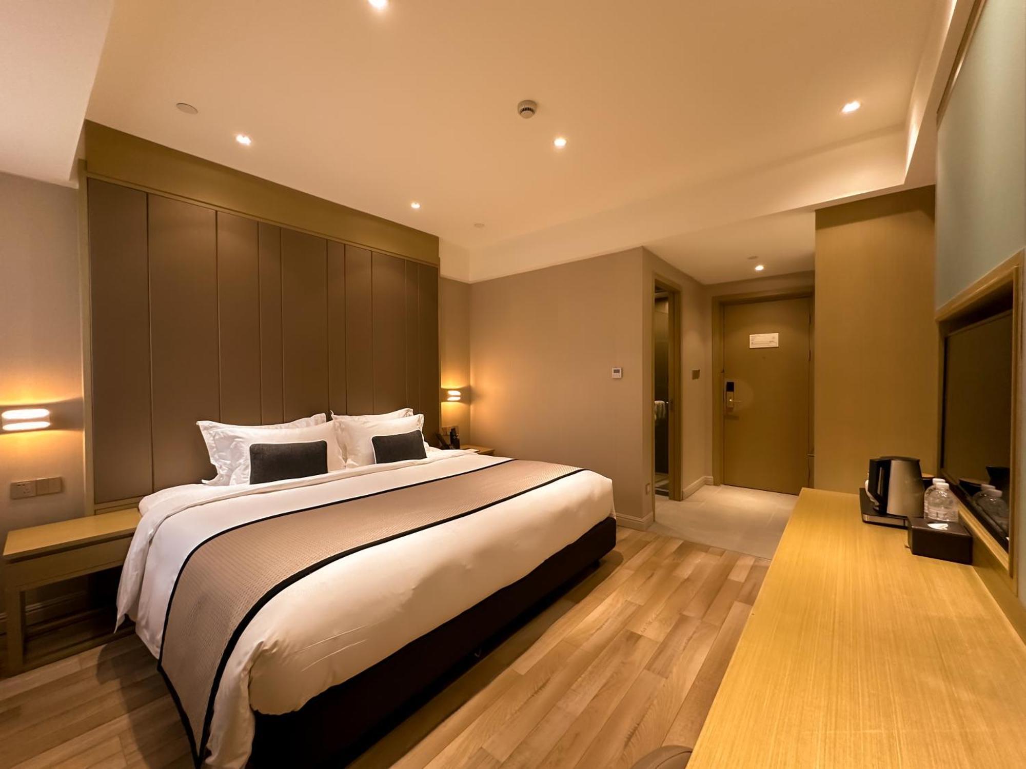 Shanghai-Deco Hotel-Free Shuttle Bus To Pudong Airport And Disneyland Extérieur photo