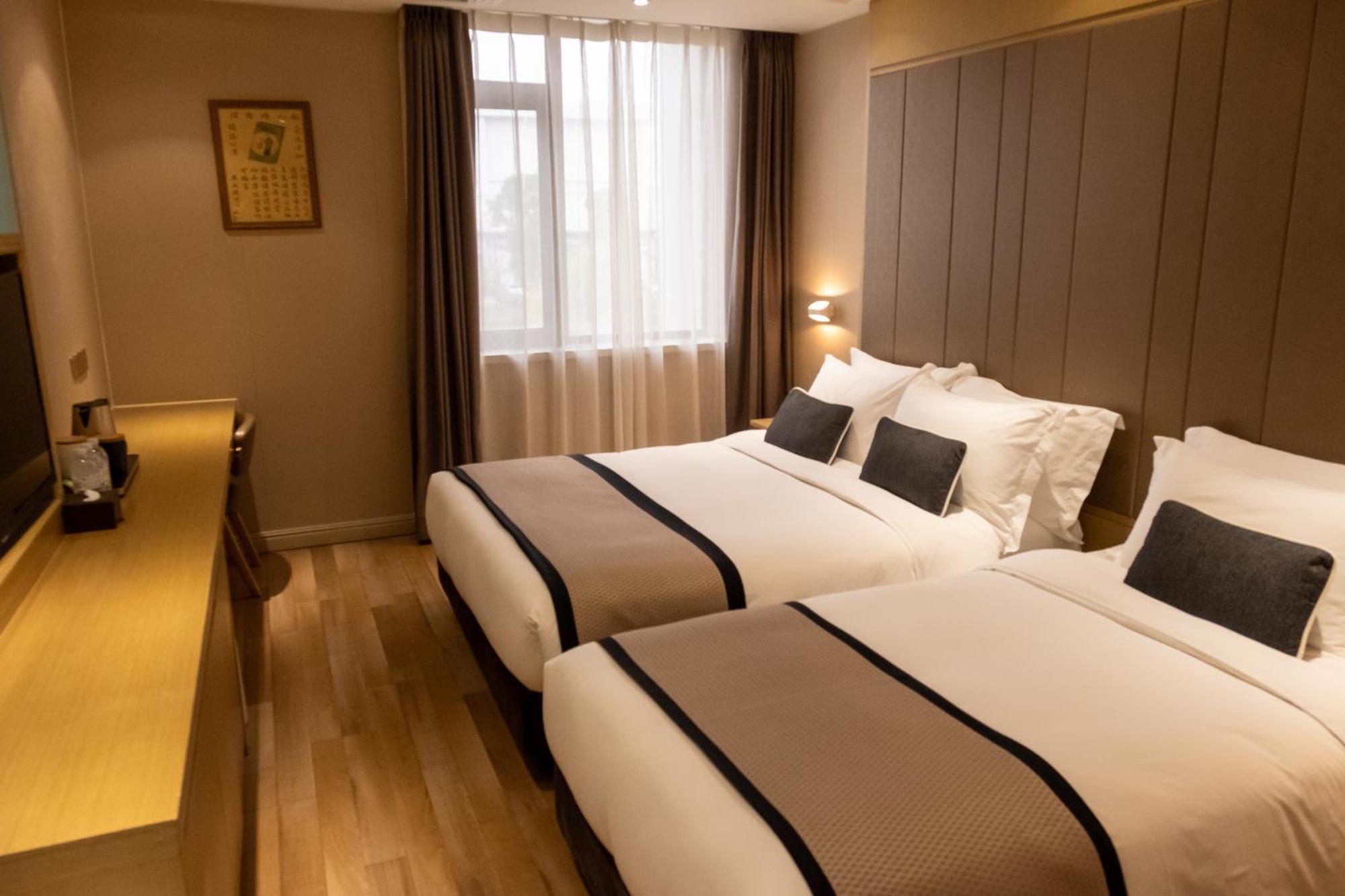 Shanghai-Deco Hotel-Free Shuttle Bus To Pudong Airport And Disneyland Extérieur photo
