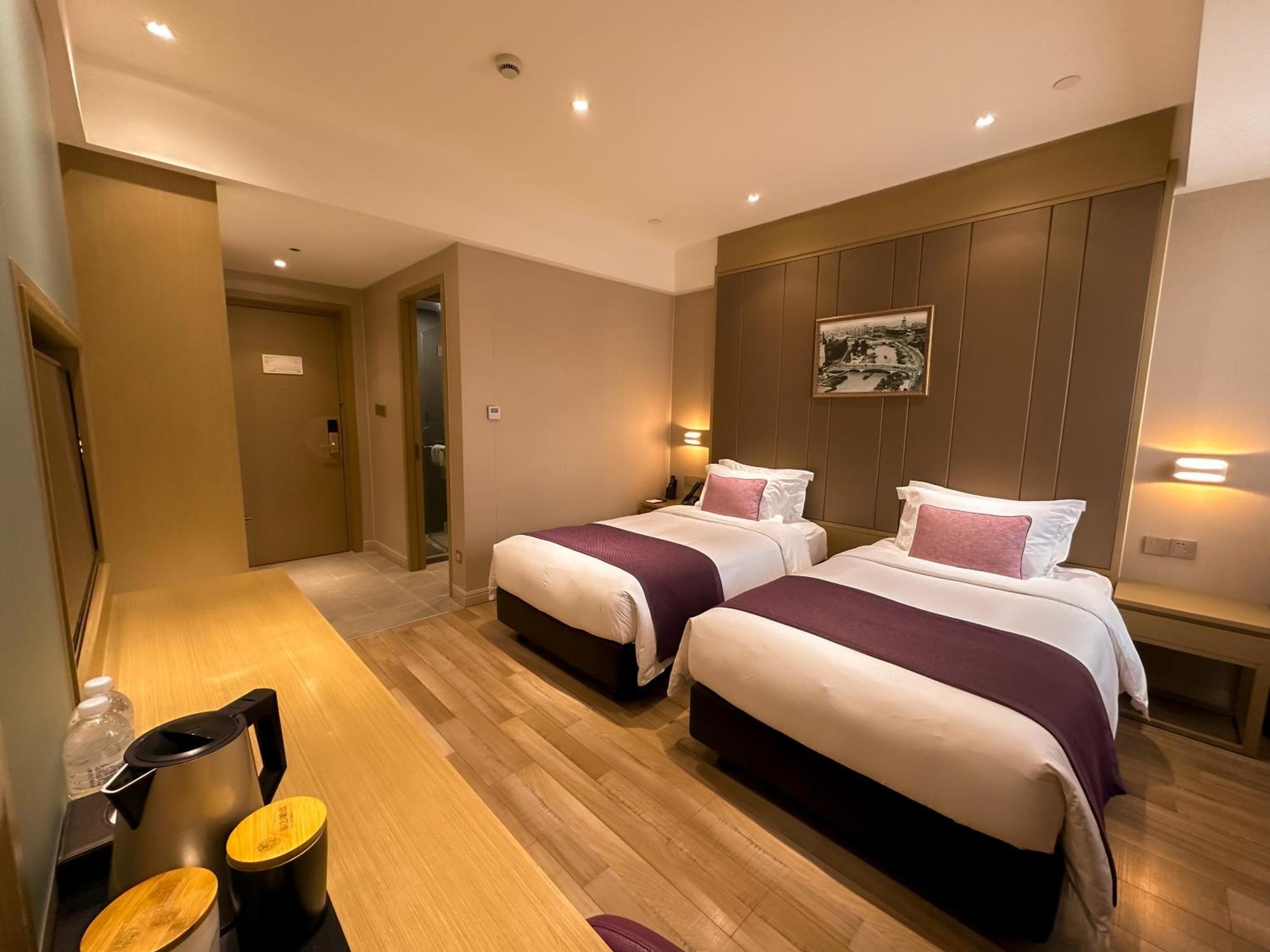 Shanghai-Deco Hotel-Free Shuttle Bus To Pudong Airport And Disneyland Extérieur photo