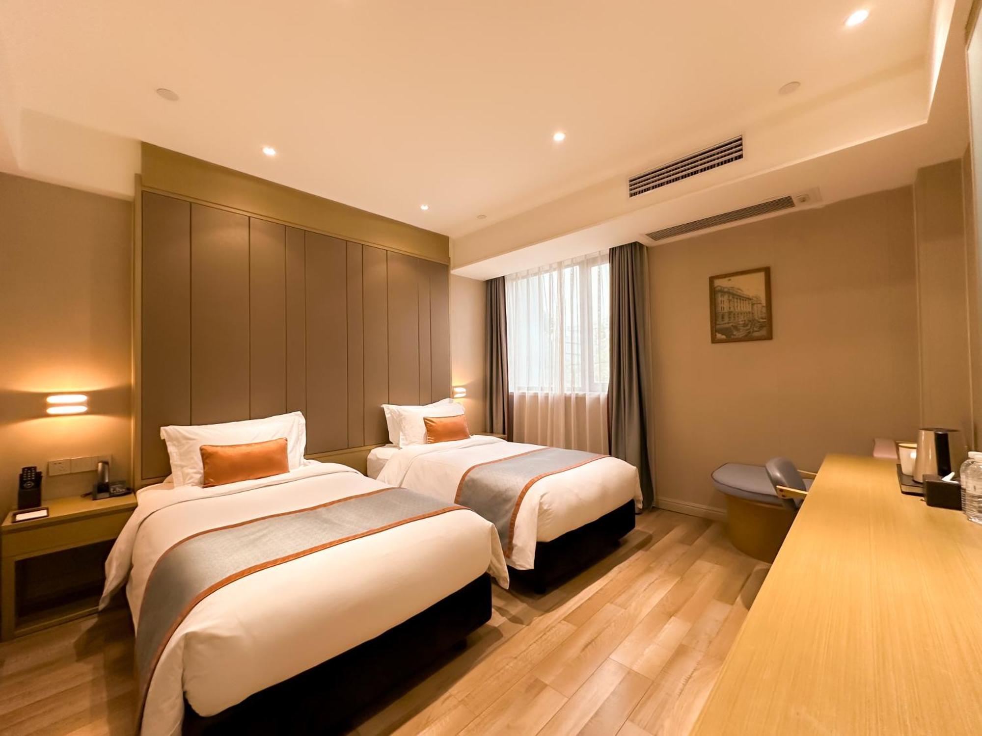 Shanghai-Deco Hotel-Free Shuttle Bus To Pudong Airport And Disneyland Extérieur photo