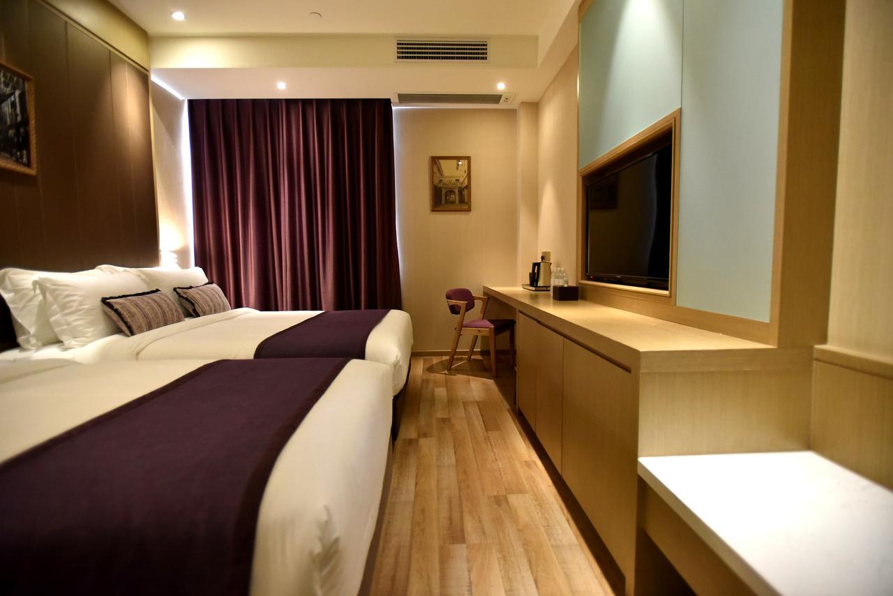 Shanghai-Deco Hotel-Free Shuttle Bus To Pudong Airport And Disneyland Extérieur photo