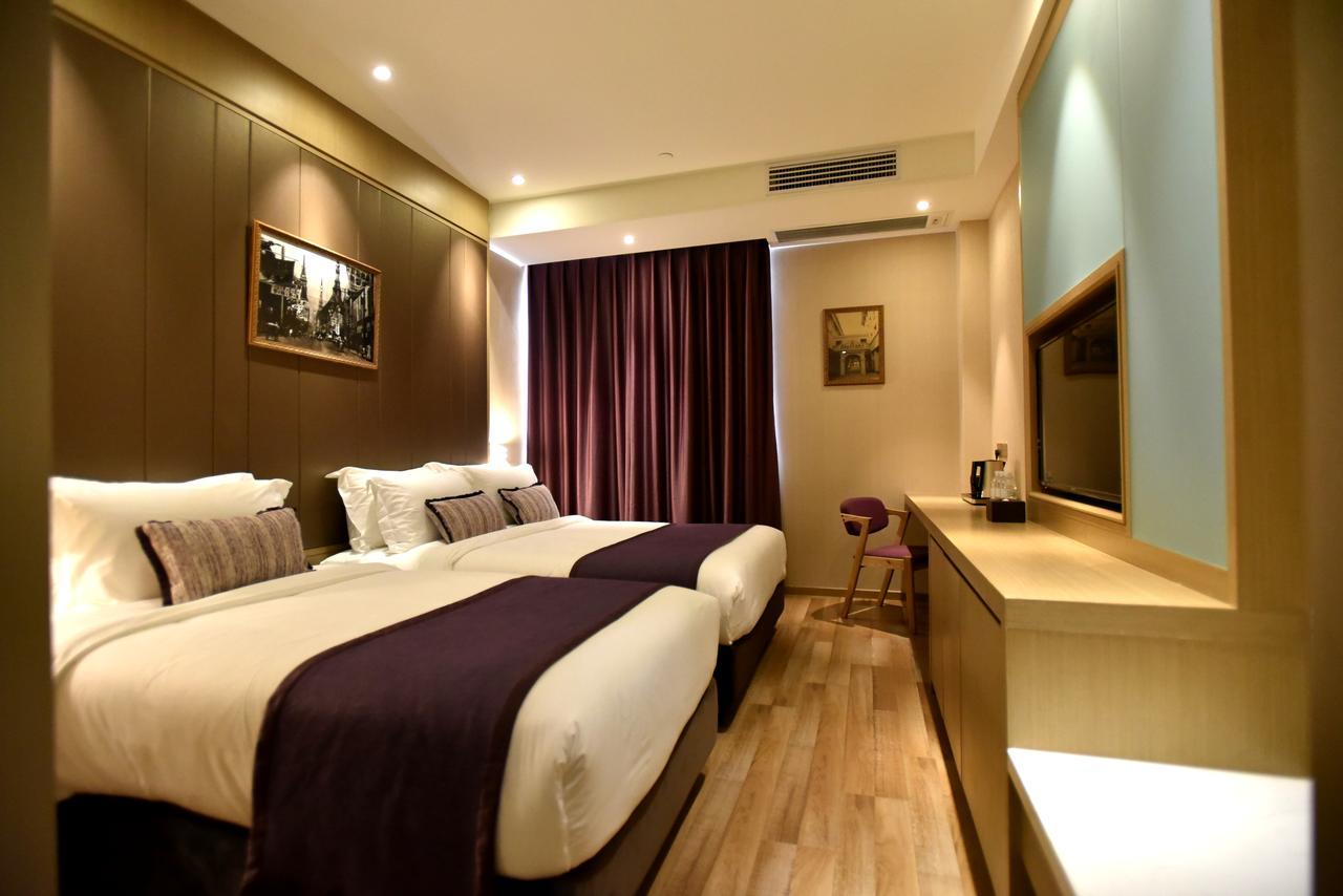 Shanghai-Deco Hotel-Free Shuttle Bus To Pudong Airport And Disneyland Extérieur photo